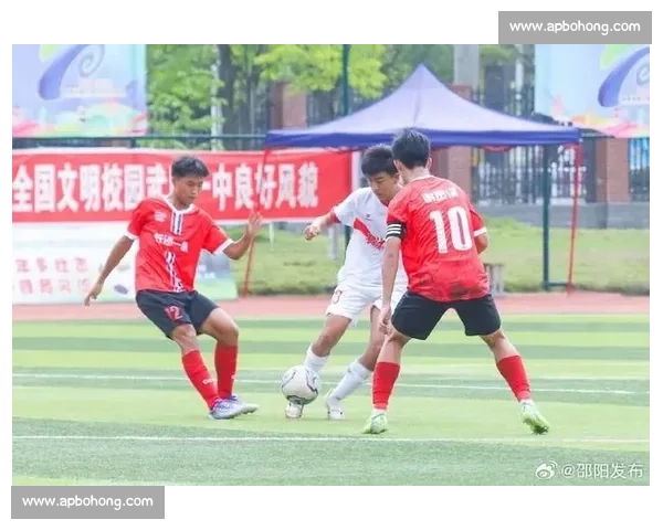 铁打的宝庆，滚烫的热爱 —— 邵阳球迷与球员的赛后温情